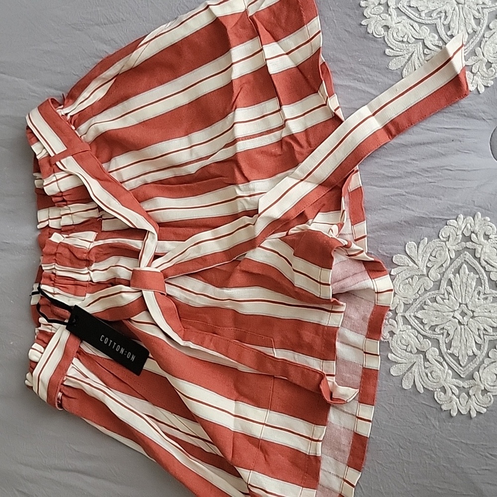 NWT Cotton On shorts